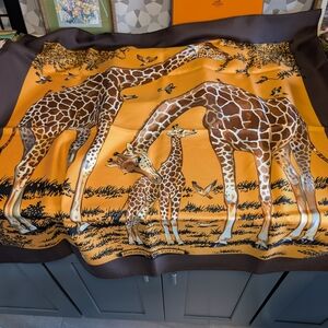 Hermès Animal Print Scarf in Brown and Orange NWOT Les girafe by rober Dallet